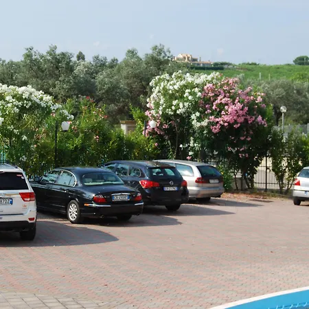 Dakar Living