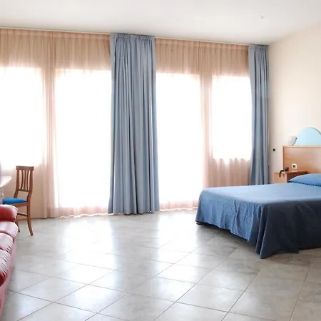 Dakar Living