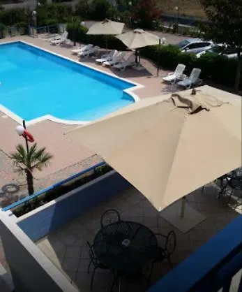 Dakar Living